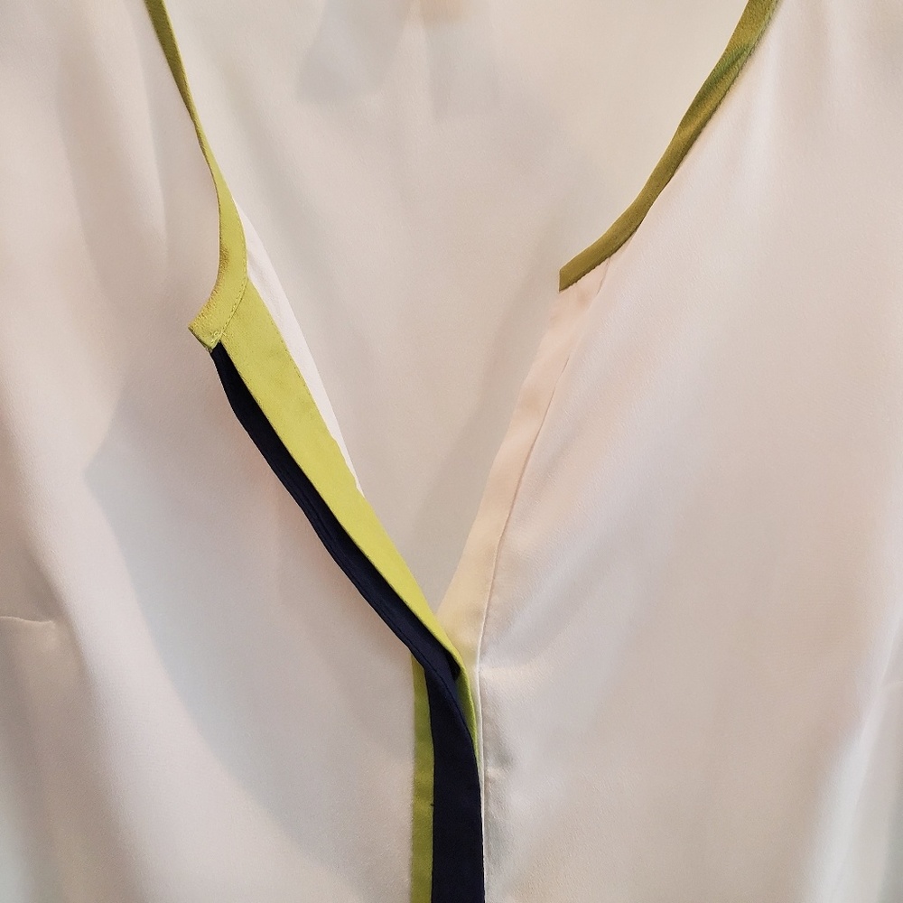 Banana Republic Shell Blouse - Picture 5 of 7